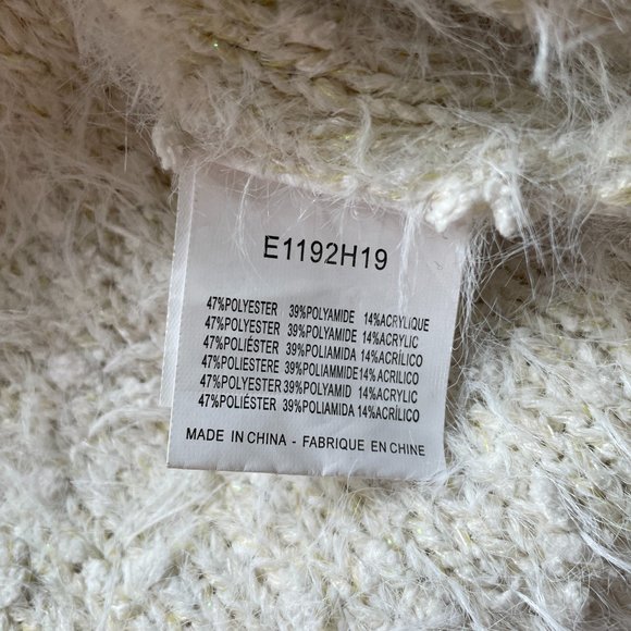 Molly Bracken - White Sweater - Picture 6 of 6